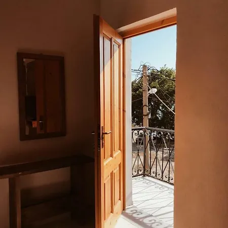 Old Town * דרמי